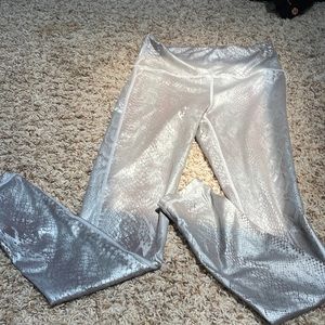 Mono b athletic snake print silver leggings